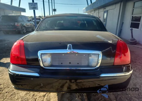 2009 Lincoln Town Car Signature Limited из США, поврежденный, VIN 2LNHM82VX9X602316